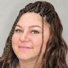 Лена Пегушина