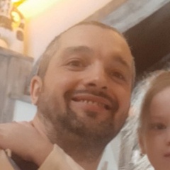 Виктор Серов