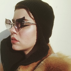 Veronique K
